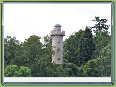 Aussichtsturm im Schönbusch