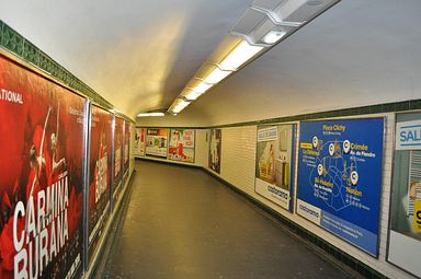 Paris - Metropolitain Rambuteau