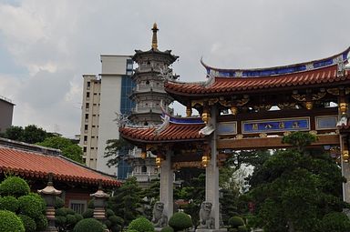 Lian Shan Shuang Lin Monastery, Singapore