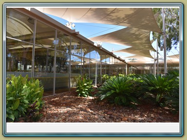 Ayers Rock Resort-Sails in the Desert, Yulara (NT)