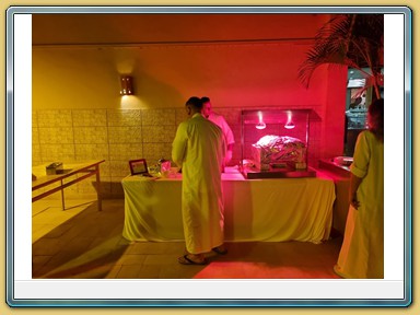 The Breakers Diving & Surfing Lodge
- Oriental Night in Galabeya Kleidung -