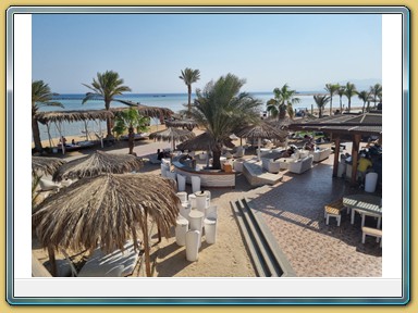 The Breakers Diving & Surfing Lodge
- Beach Bar -